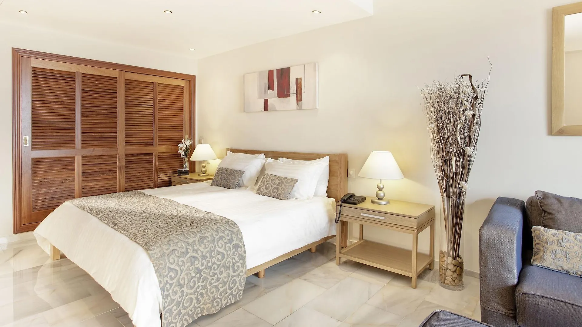 Sunset Beach Club Hotel Apartments Benalmádena 4*,