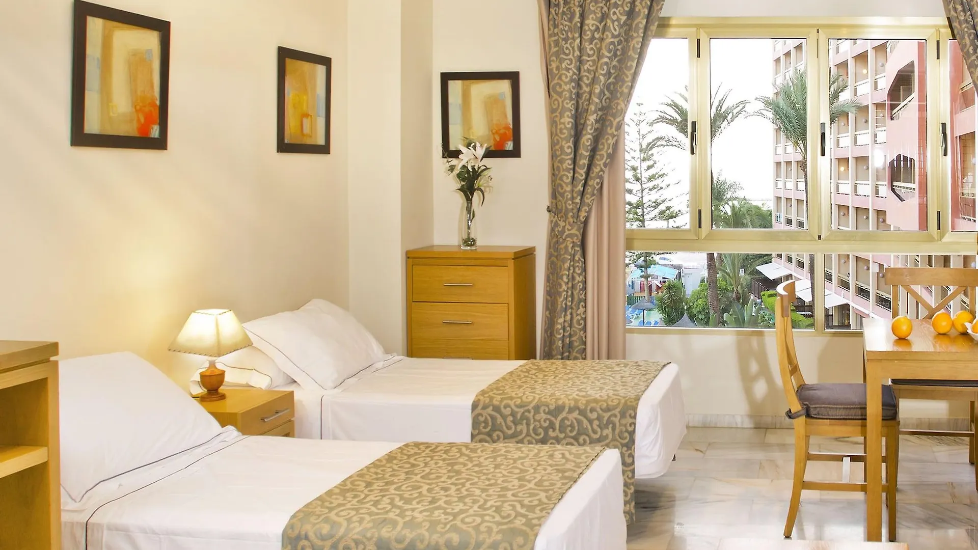 Sunset Beach Club Hotel Apartments Benalmádena