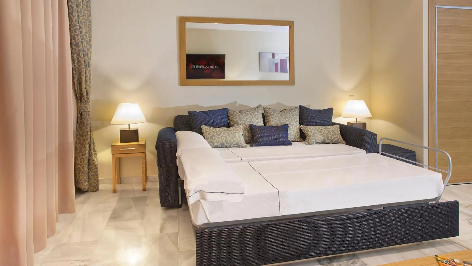 Sunset Beach Club Hotel Apartments Benalmádena 4*,  Spanien