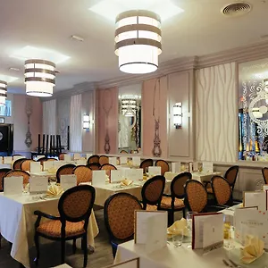 https://riu-palace-paradise-island.comcaribbean.com