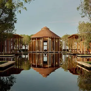 https://amanyara.comcaribbean.com